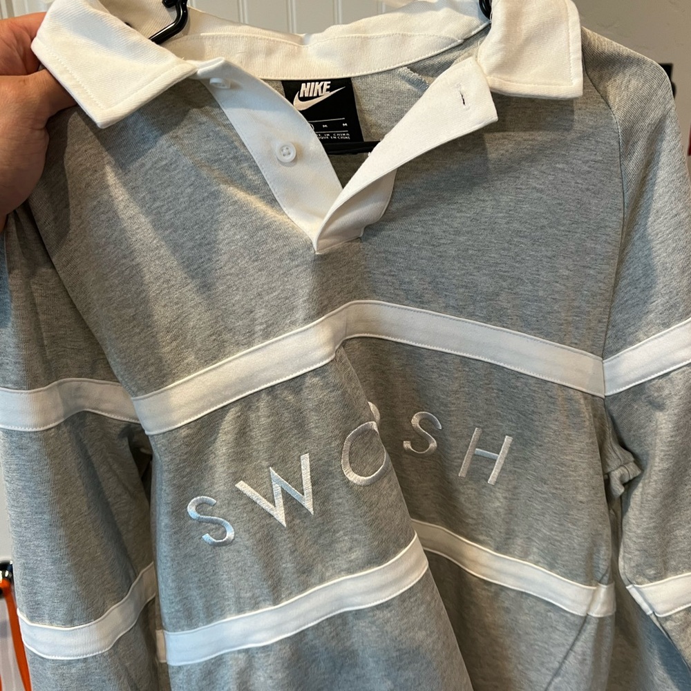 NIKE “SWOOSH” Long Sleeve Polo, Size M (Fits like a large)
